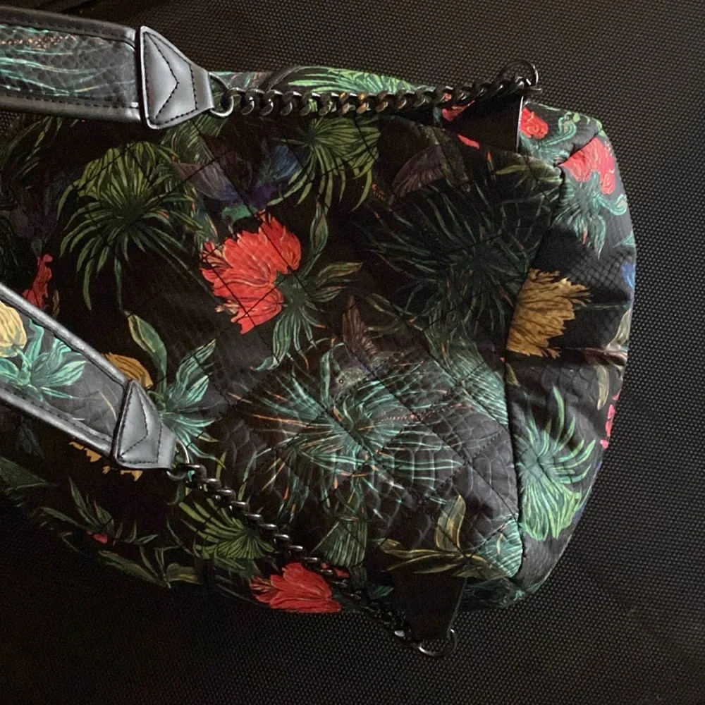 Backpack - Picture 3 of 4